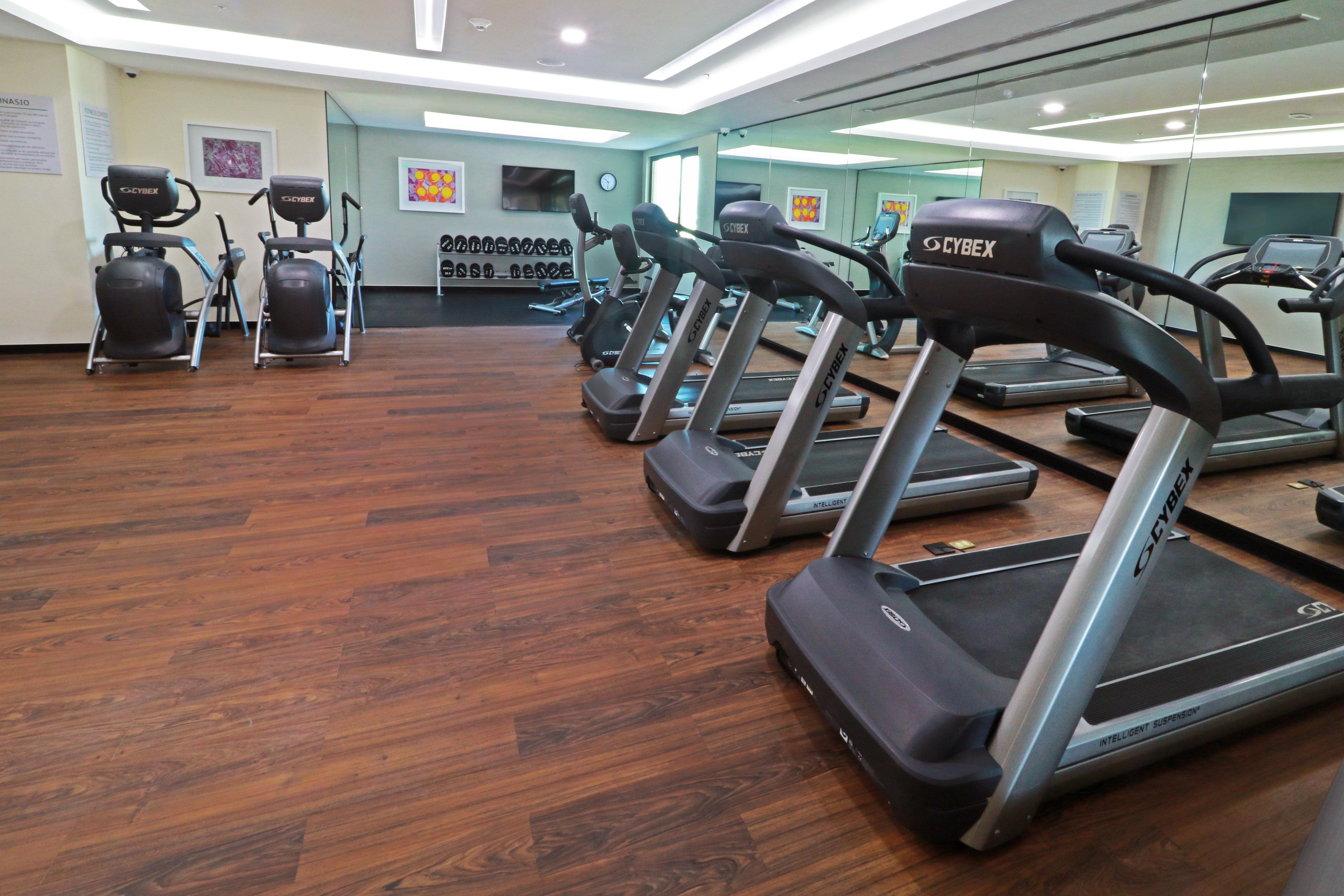Holiday Inn & Suites - Puerto Vallarta Marina & Golf By Ihg Buitenkant foto