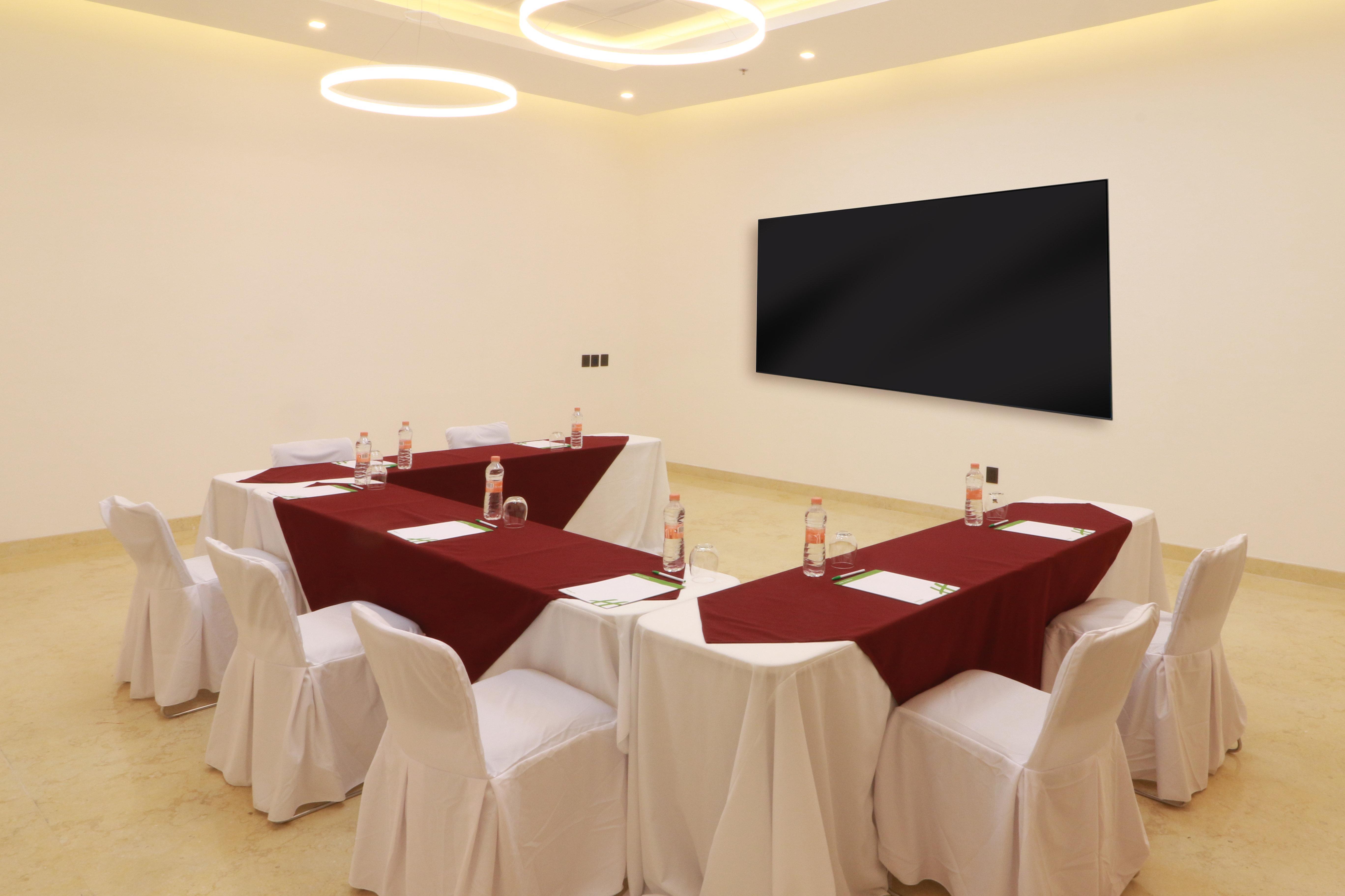 Holiday Inn & Suites - Puerto Vallarta Marina & Golf By Ihg Buitenkant foto