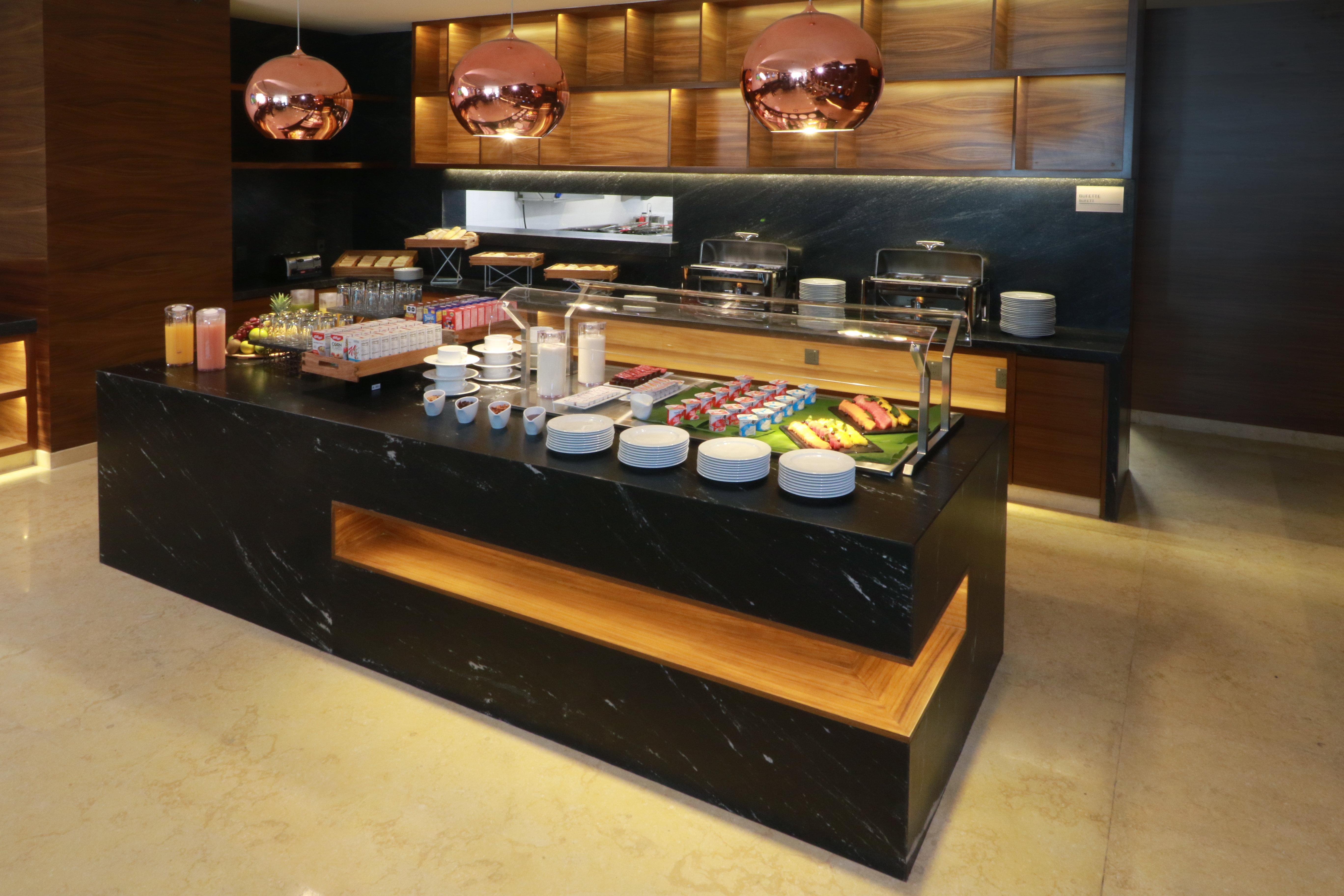 Holiday Inn & Suites - Puerto Vallarta Marina & Golf By Ihg Buitenkant foto