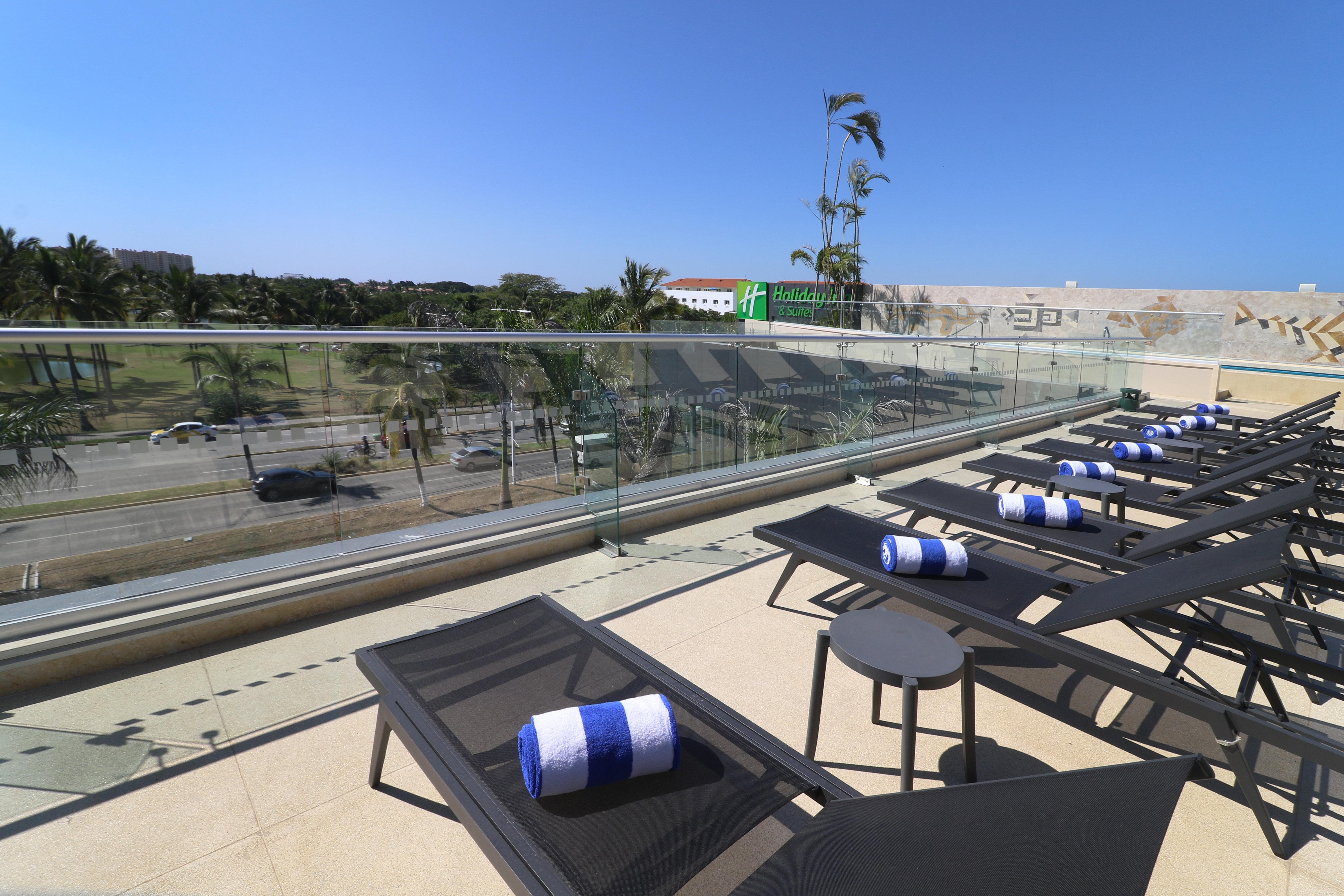 Holiday Inn & Suites - Puerto Vallarta Marina & Golf By Ihg Buitenkant foto